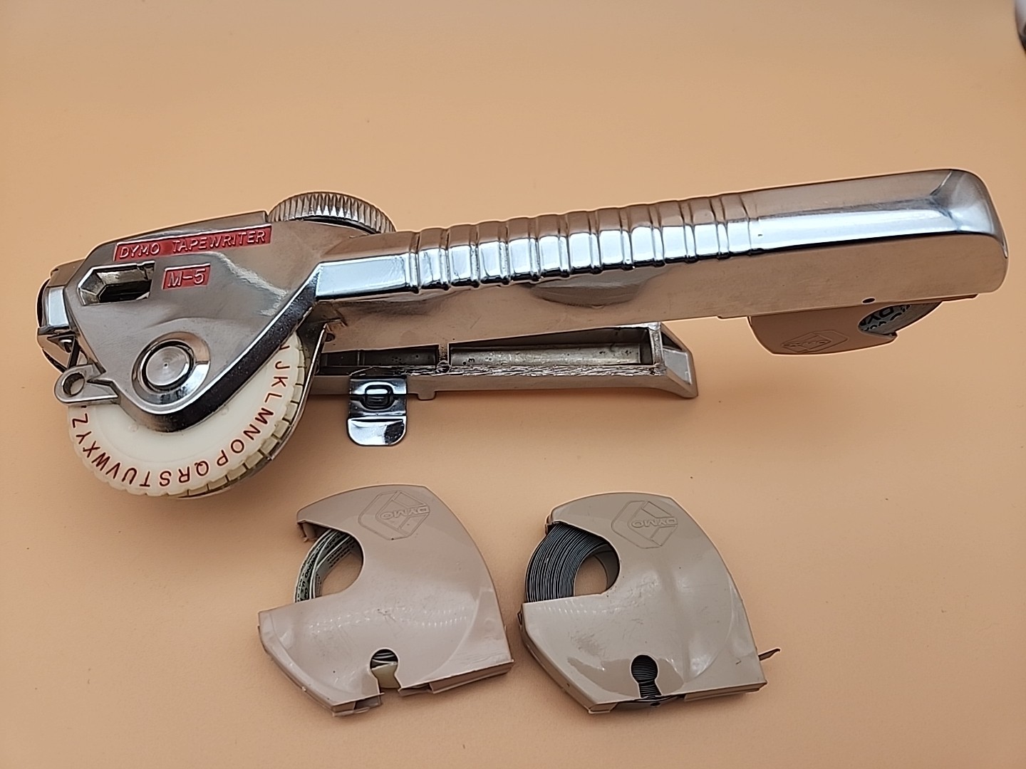 Vintage Dymo M-5 Tapewriter Manual Embossing Label Maker with 3 roll holders