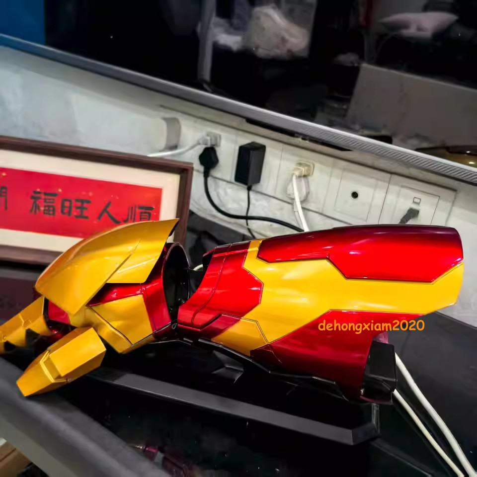 1/1 Iron Man MK42 Gauntlet Arm Wearable Cosplay Armor Voice/Remote control Prop