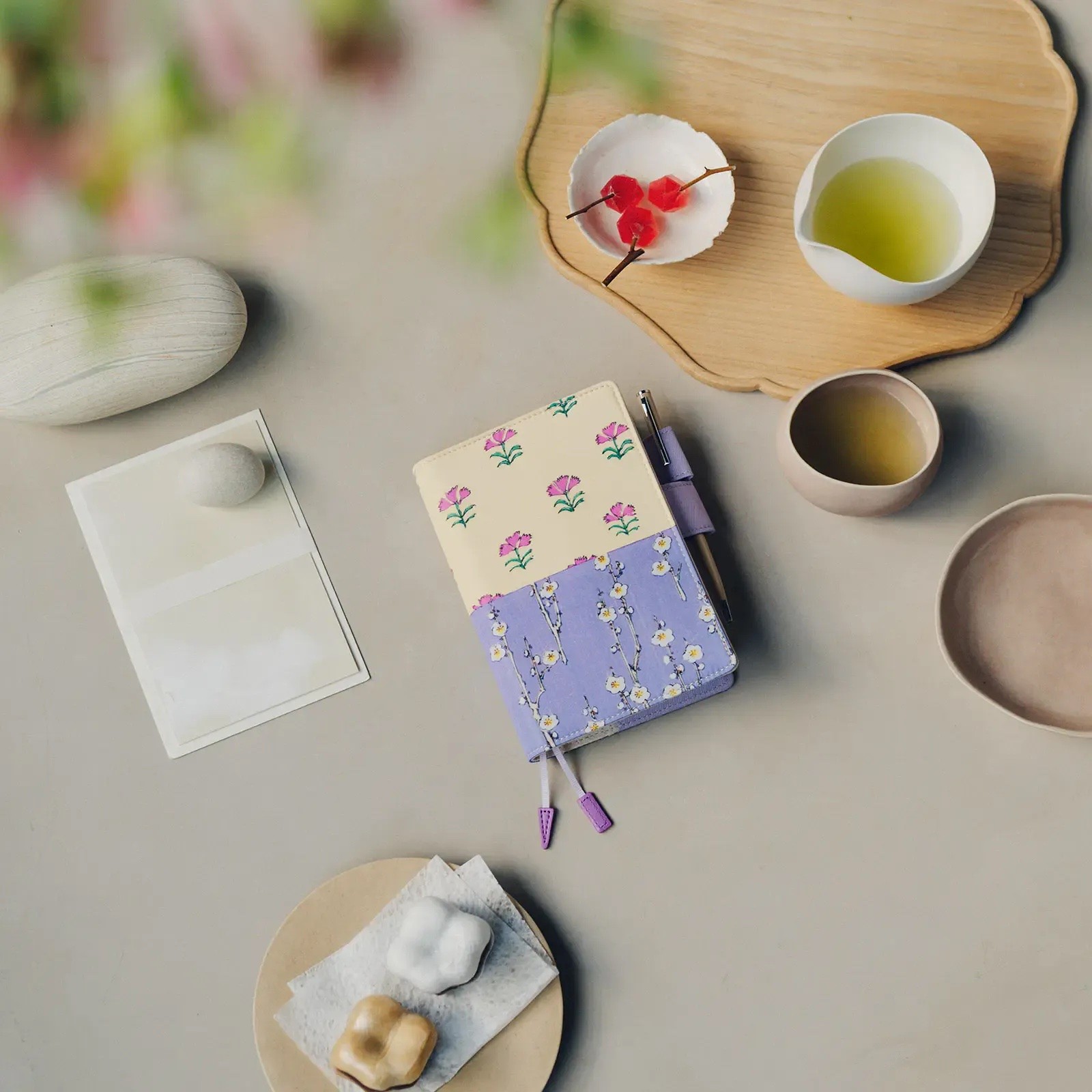 Hobonichi Techo Original A6 Cover Unsodo Bijutsukai Plum & Dianthus NEW JAPAN FS