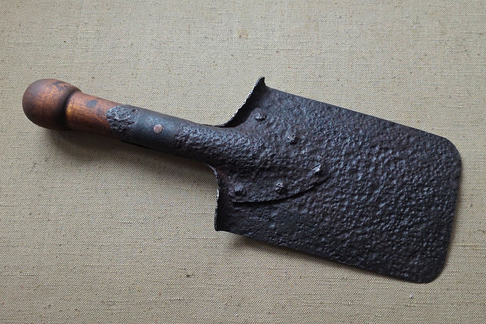 German Army WWI Relic Soldiers Small Trench Shovel – MG 08 Spaten