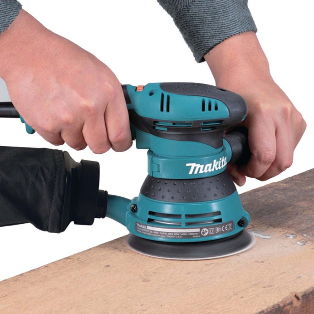 Makita 3.0 Amp 5 in. Random Orbit Sander BO5041-R Certified Refurbished