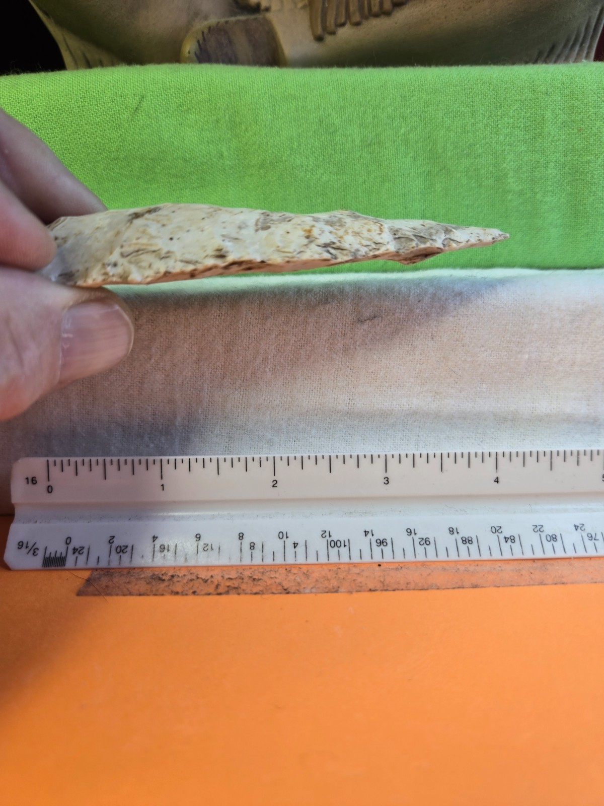 Authentic finely made Sedalia point made of Burlington chert Cass co ILL.