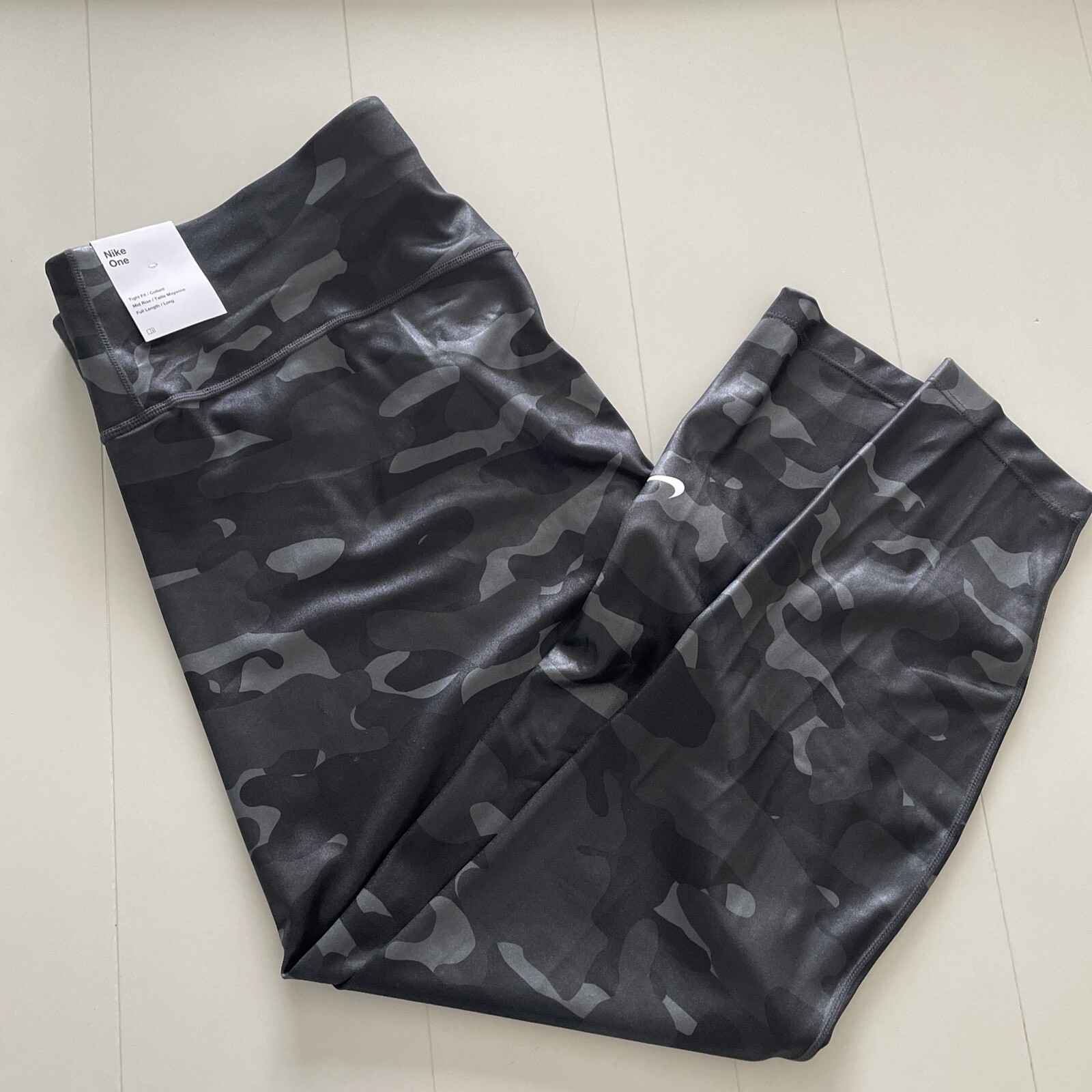 NWT NIKE One 1X grey/black camo shine legging