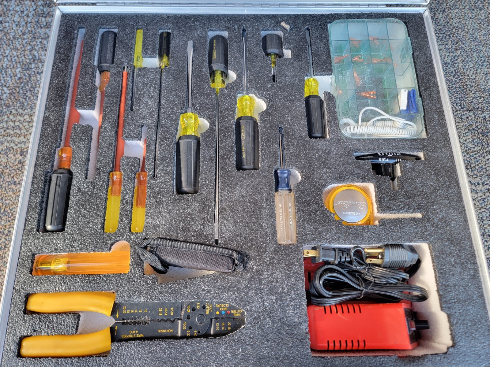 Joint Electronics Military Electronic System Tool Kit TK-105A/G Wilson Case EXC!