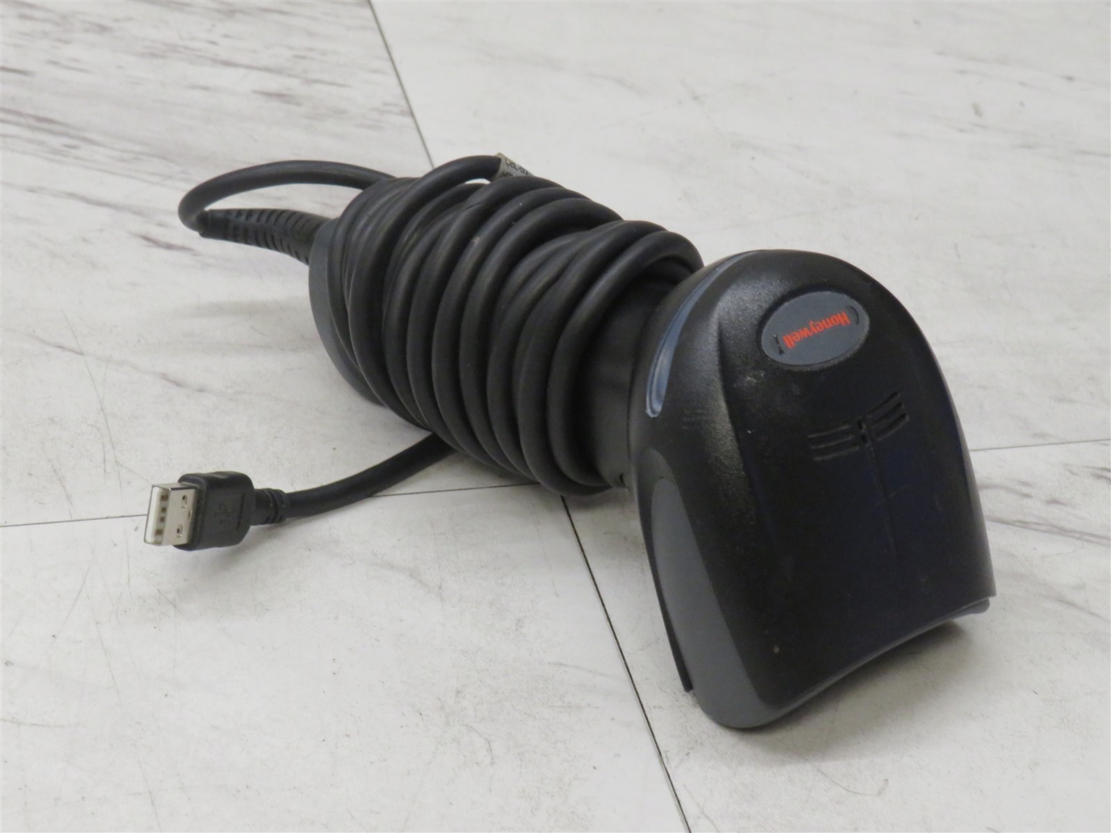 Honeywell Xenon 1900 Barcode Scanner 1900GSR-2 w/ USB