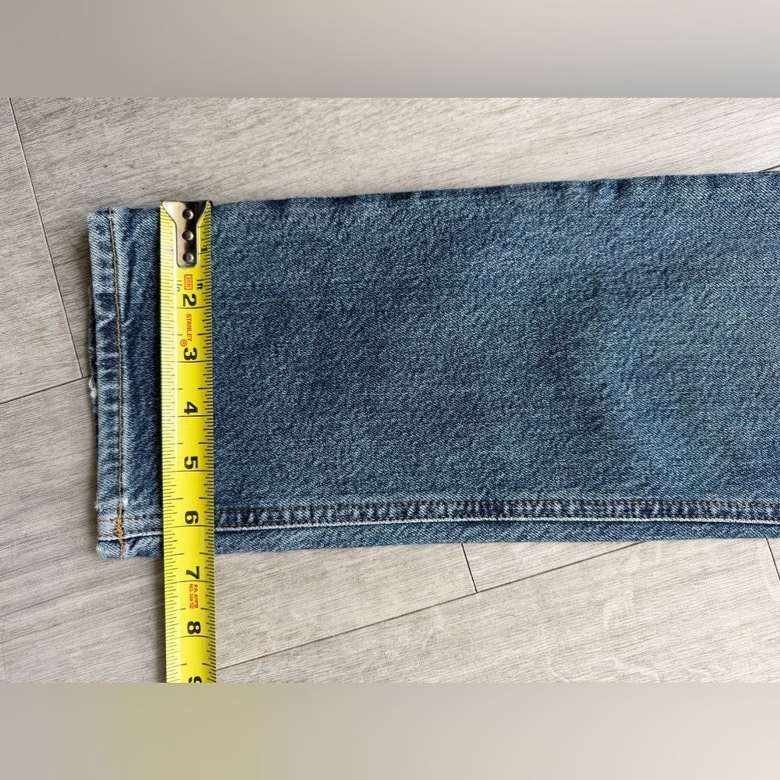 AGOLDE Riley High Rise Straight Crop Jeans in Transfer - Size 25