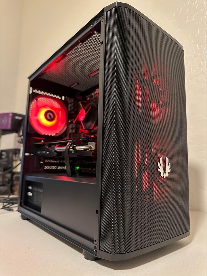 Custom RGB Gaming Desktop PC Intel Core i7 3.40 Quad 32 GB SSD Nvidia RTX 5060