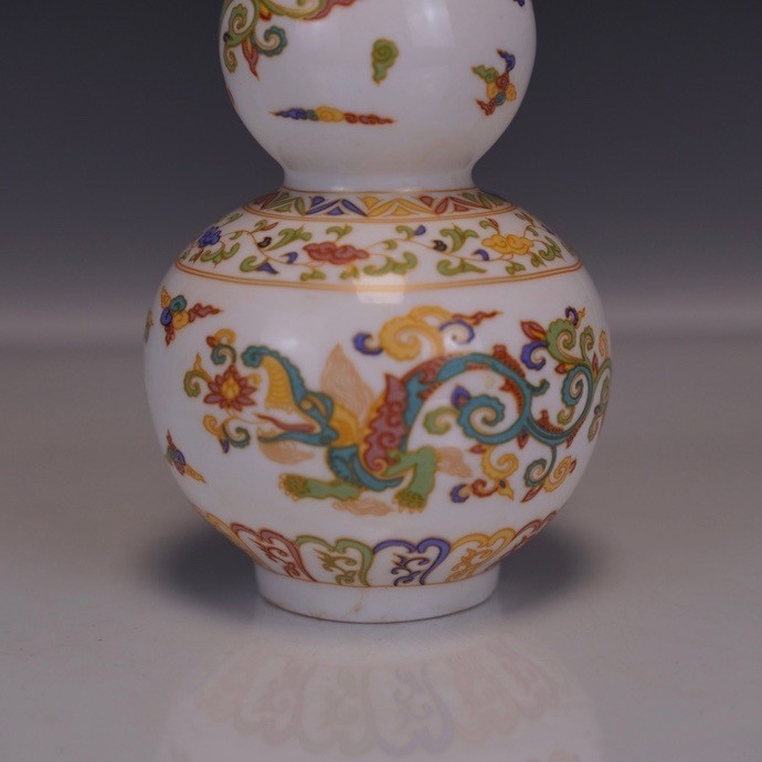 7" Chenghua Marked Doucai Porcelain beast Pattern gourd Flower Bottle Vase