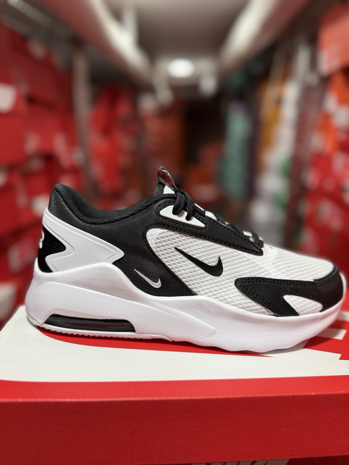 Nike Air Max Bolt Womens White Black Running Athletic Sneakers CU4152 101