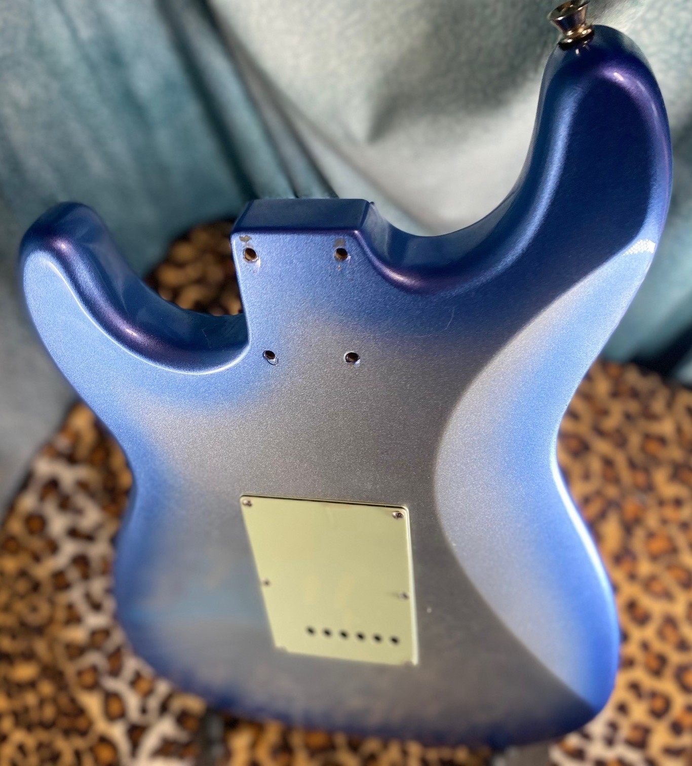 Metalic Skyburst Loaded Stratocaster Alder Fender Replacement Body. +Neck Plate