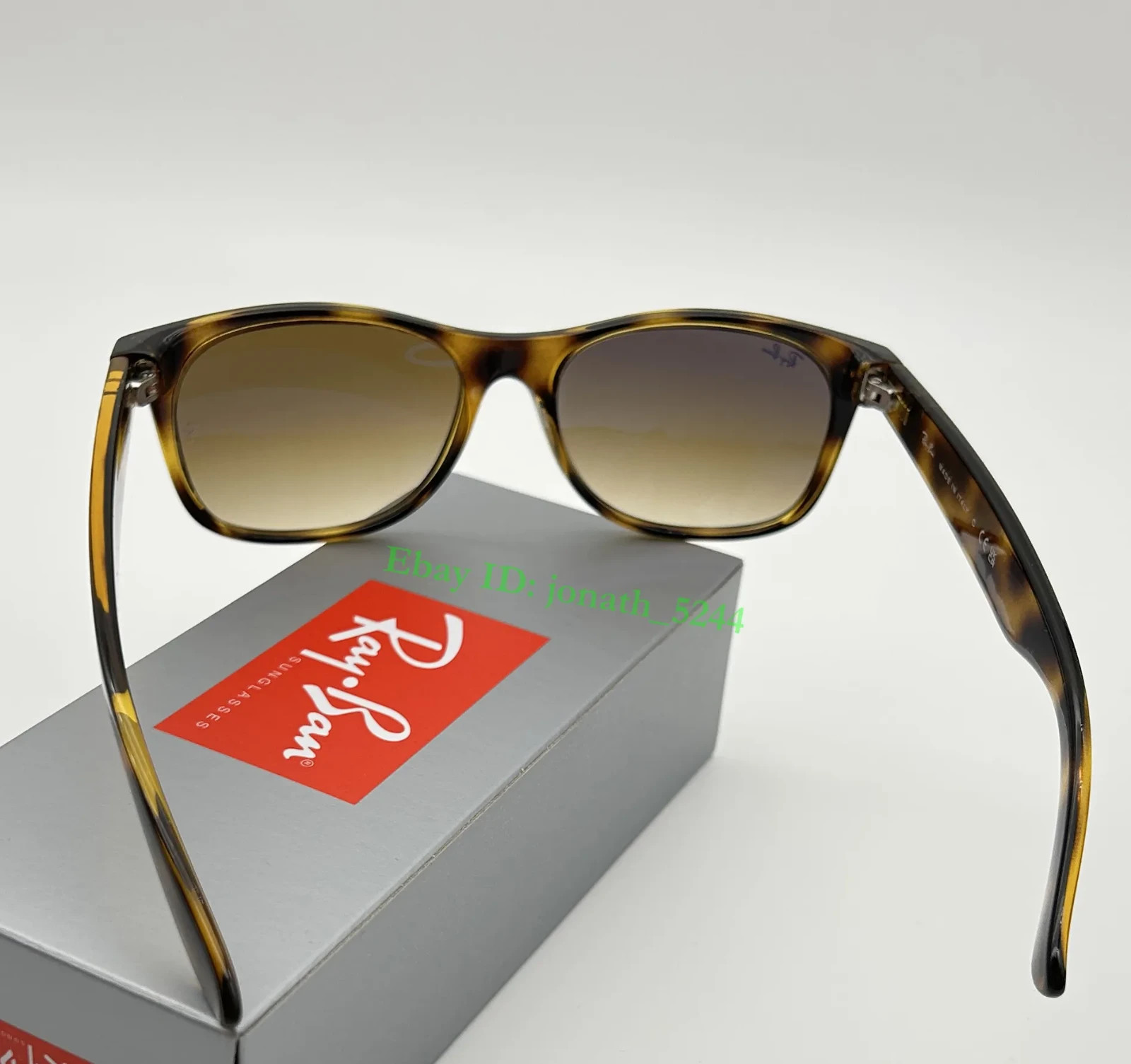 Ray-BanRB2132 NewWayfarer Sunglasses 55mm Havana Frame Light Brown Gradient Lens