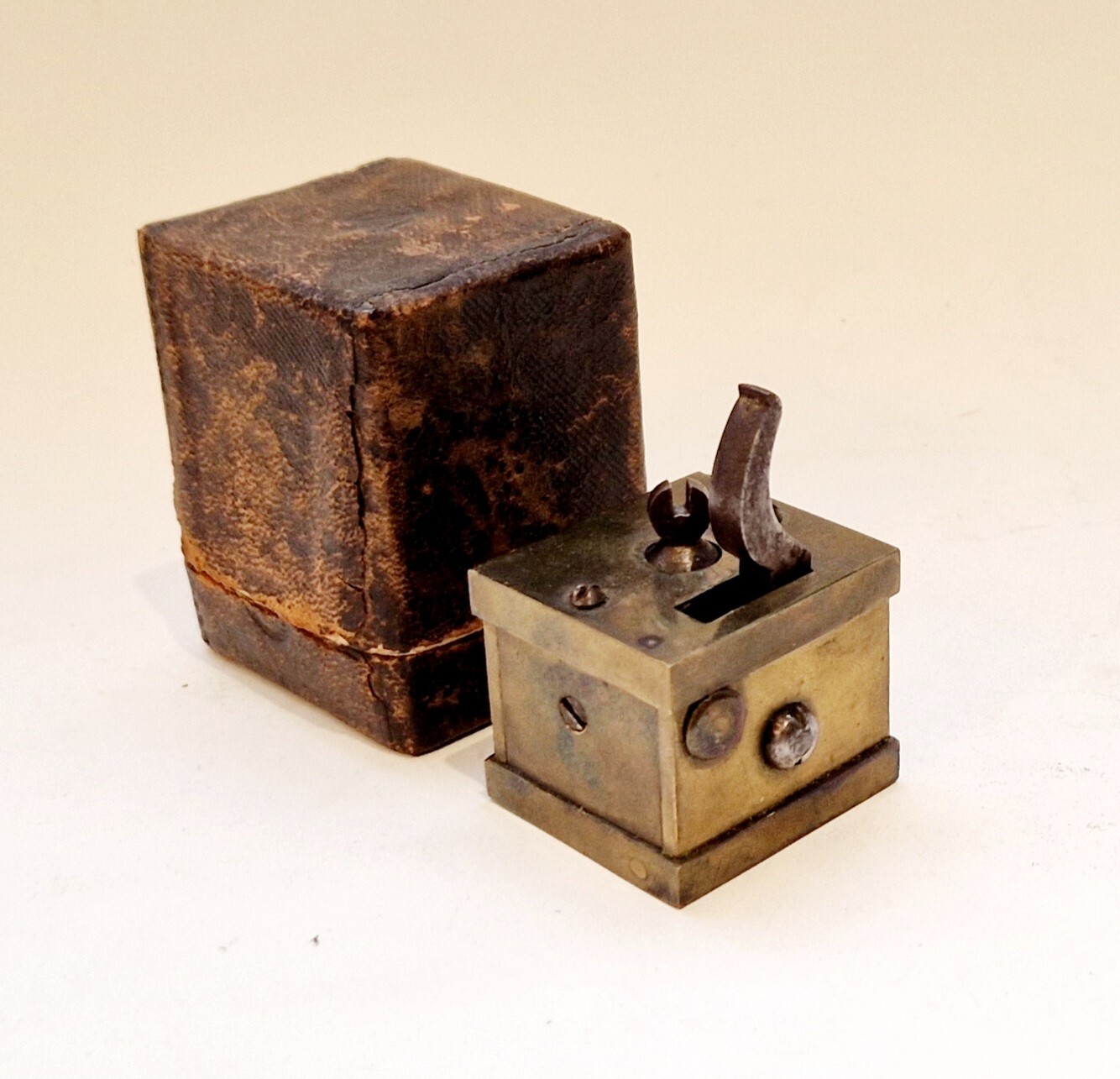 Early 19th-century brass scarificator with 16 blades for bloodletting