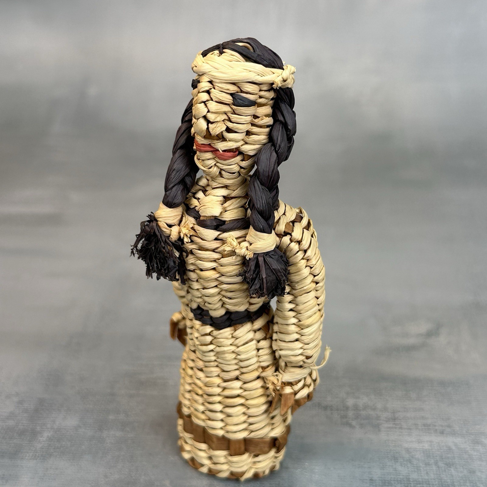 Vintage Native American Skokomish / Yakama Basketry Basket Doll Woman Dress 6”