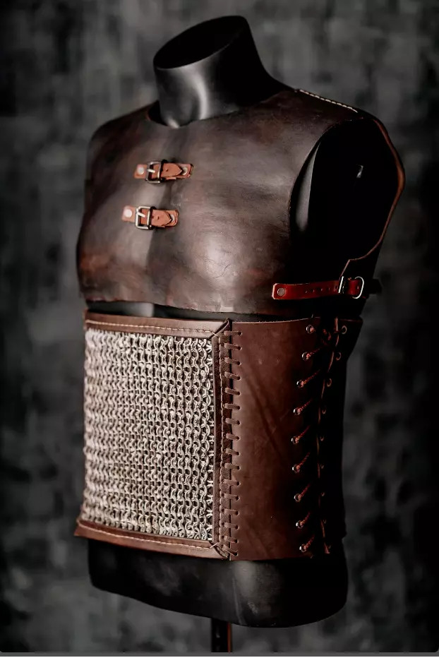 The Witcher Geralt of Rivia Cosplay Costume Leather Armor Chainmail Pauldron