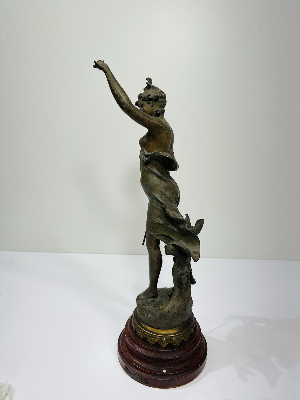 Vintage Par Ferrand Bronzed Spelter Musical dancing Lady Fee Joyeuse