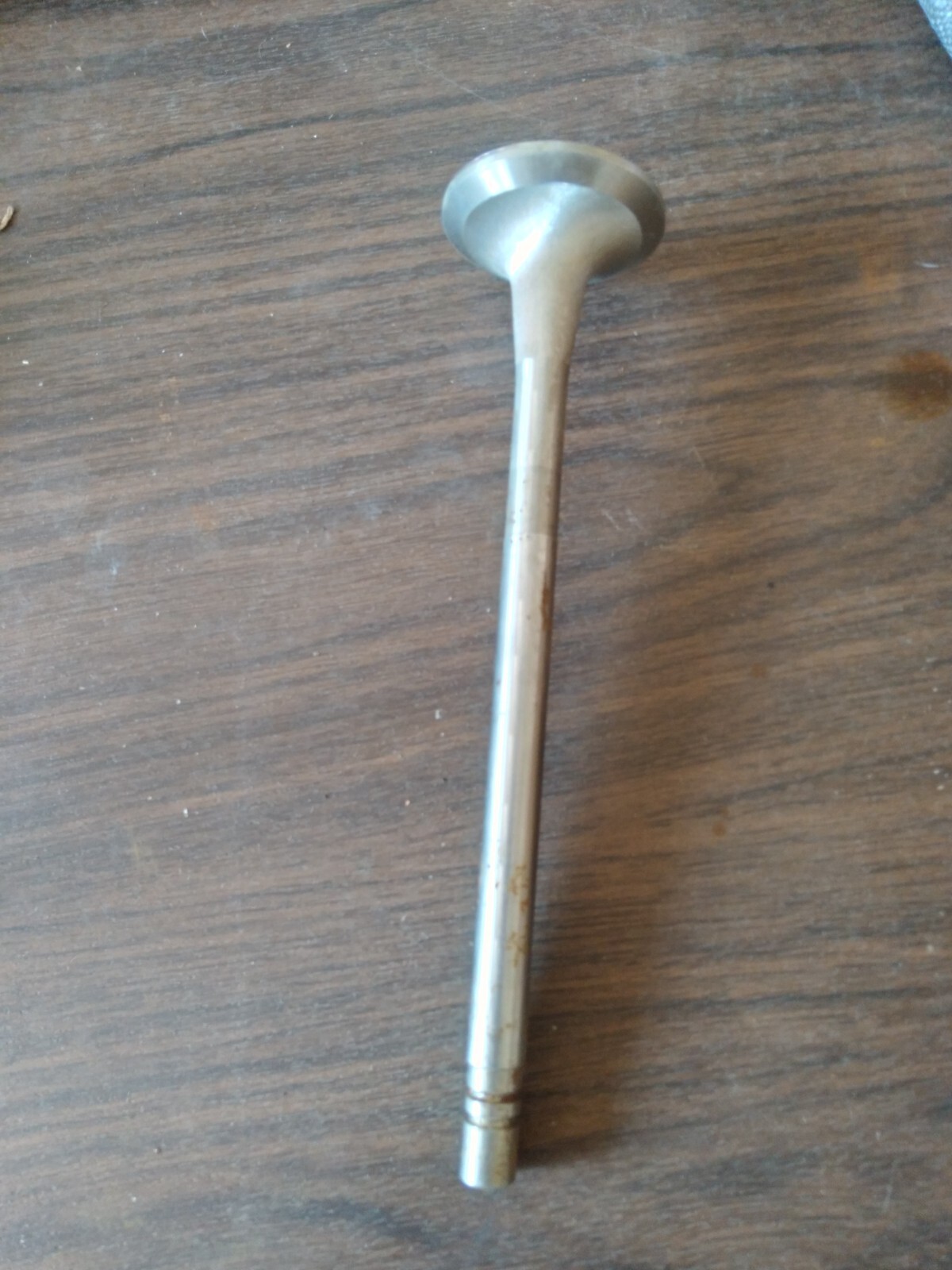 New Perfect Circle 211-1047 Valve