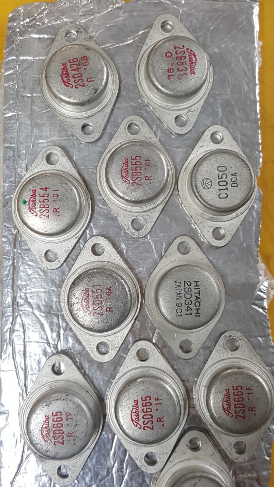 2SD426-R, 2SD425-O, 2SB554-R, 2SB555-R, 2SC1050, 2SD551-R, 2SD341, 2SD665-R