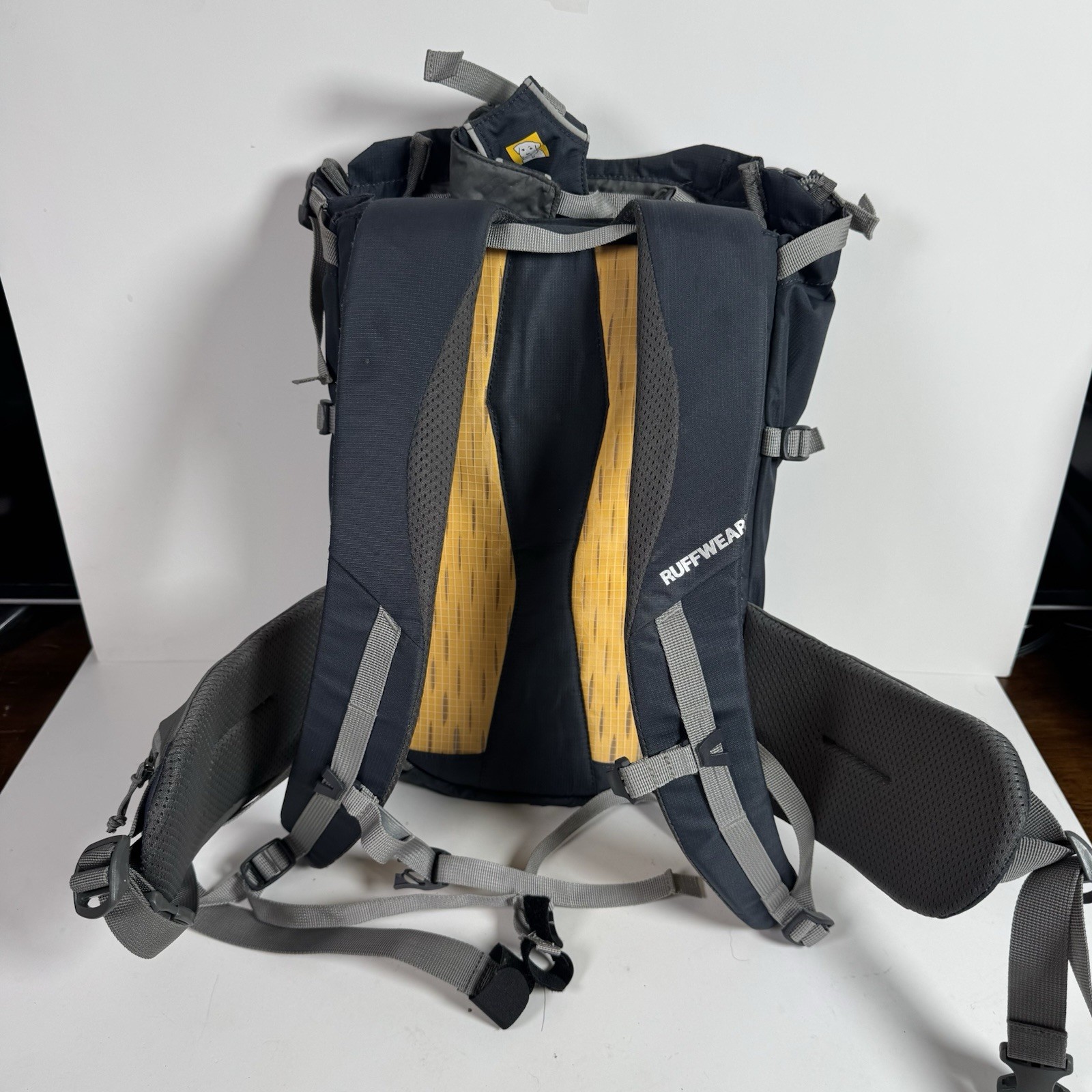 Ruffwear Hitch Hiker XS Basalt Gray Dog Carrier Backpack Mesh Padding