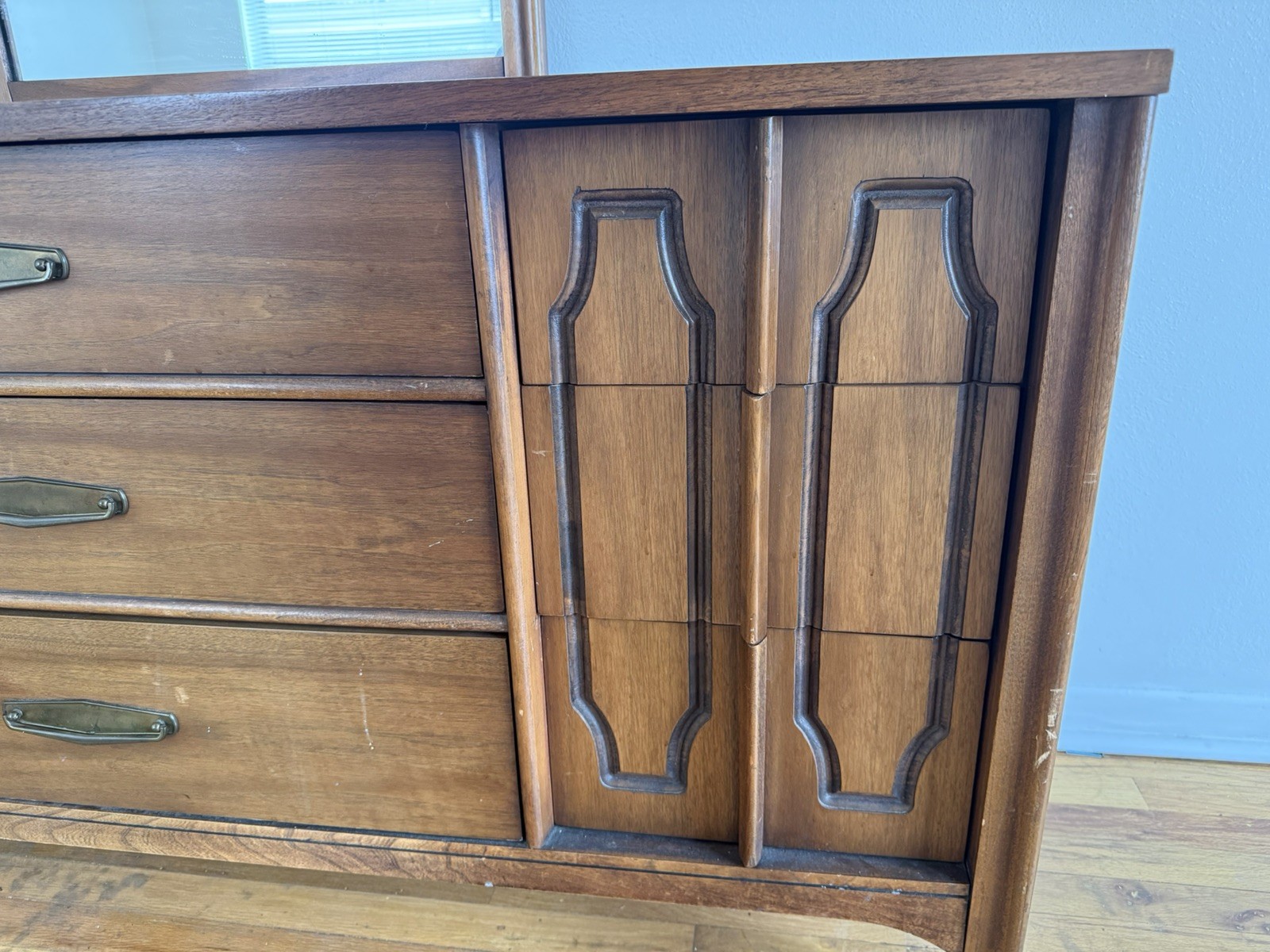 kent coffey perspecta Dresser with Mirror