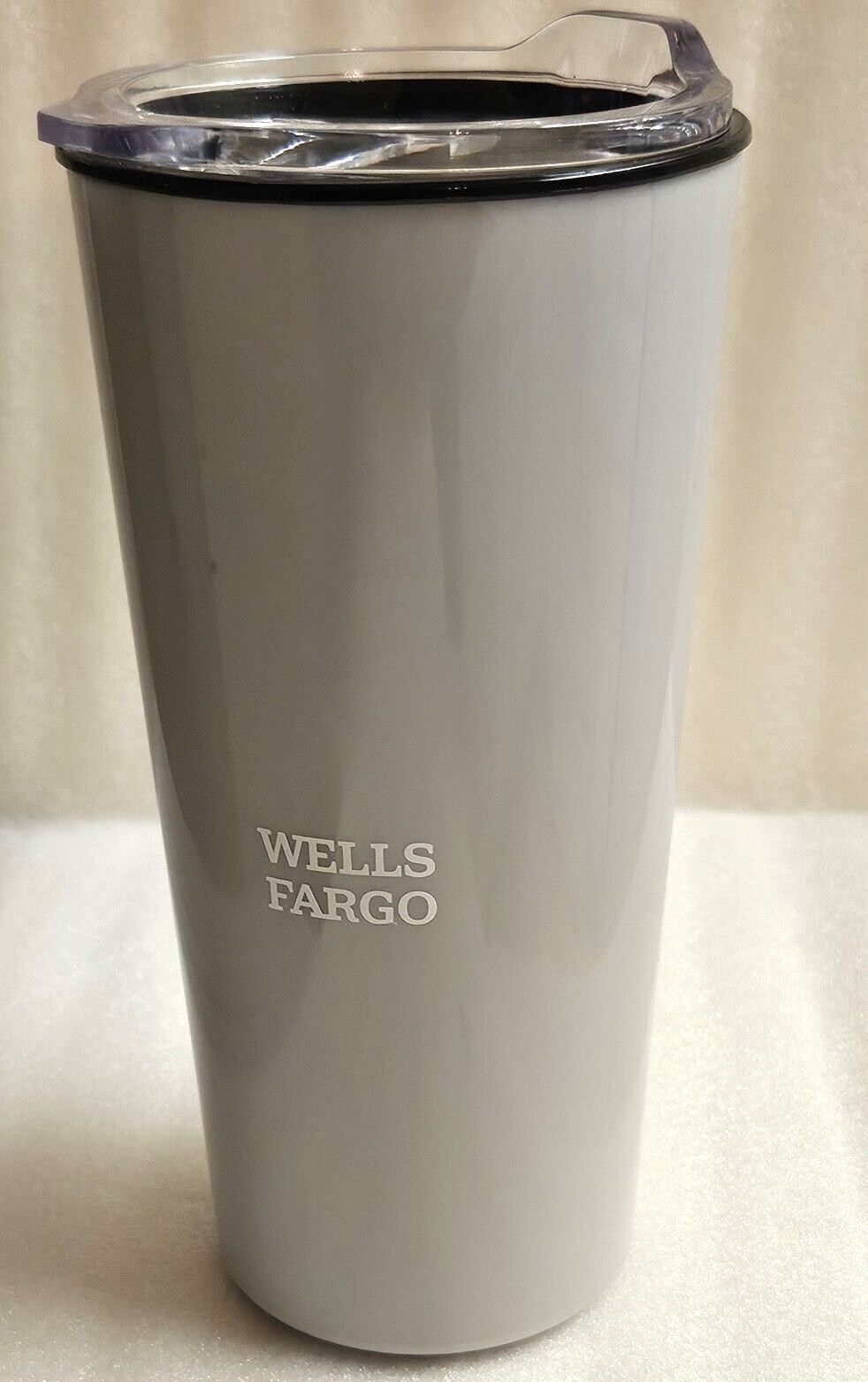 Wells Fargo Bank Grey Travel Cup Mug Tumbler Thermal 16 oz Hot/Cold New..