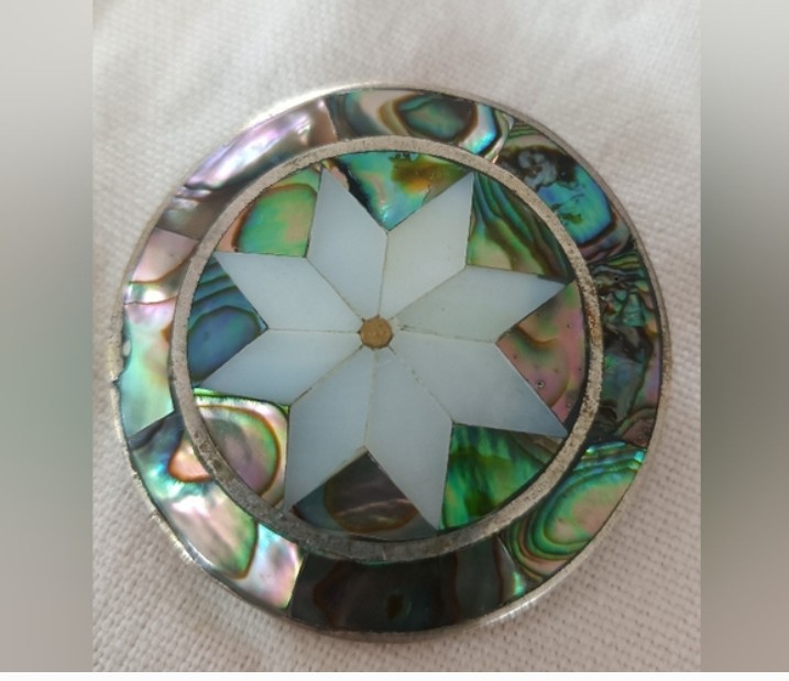 ALPACA MEXICO Abalone Mother of Pearl Star Flower