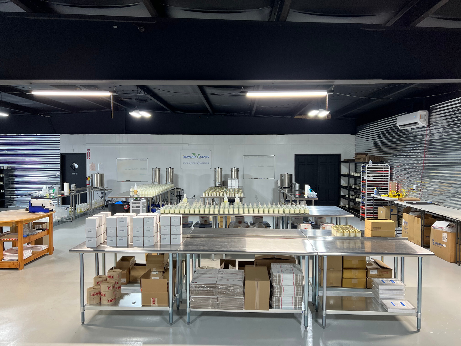 8 oz Mason Jar Soy Wax Candle, Cotton Wick, Strong Scented, Heavenly Scents