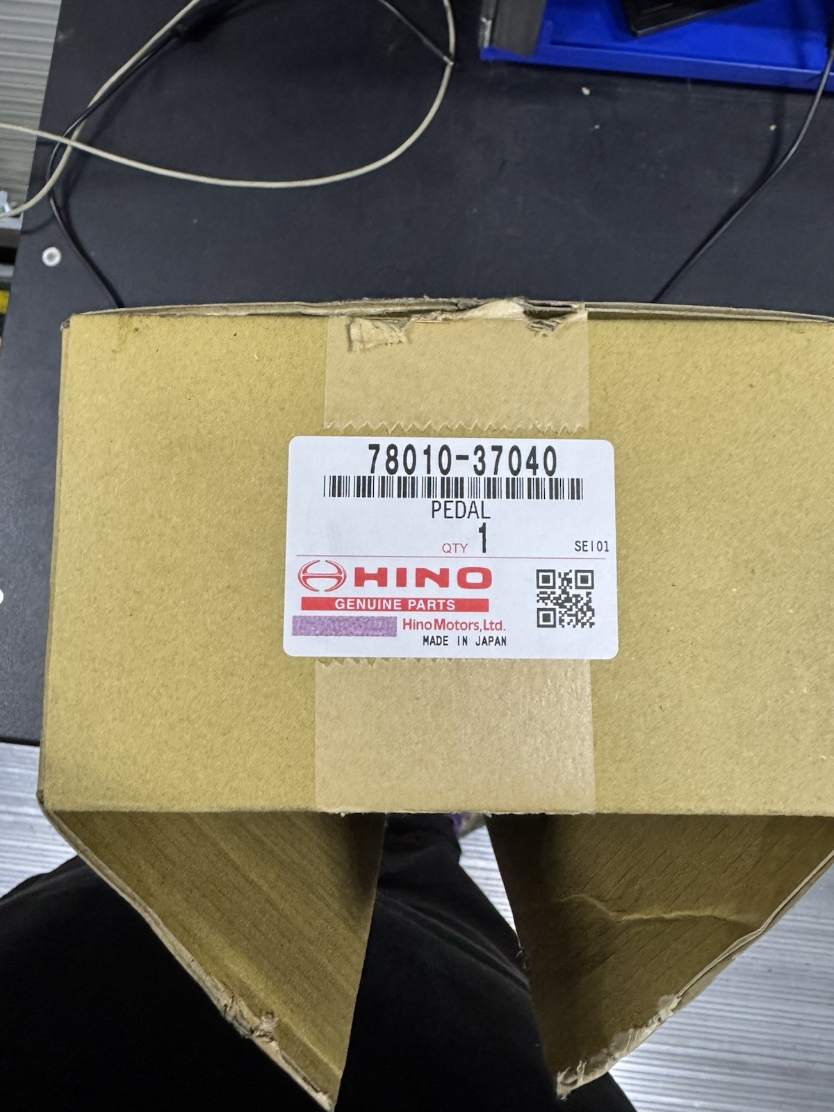 HINO 155 195 ACCELERATOR PEDAL 78010 37040