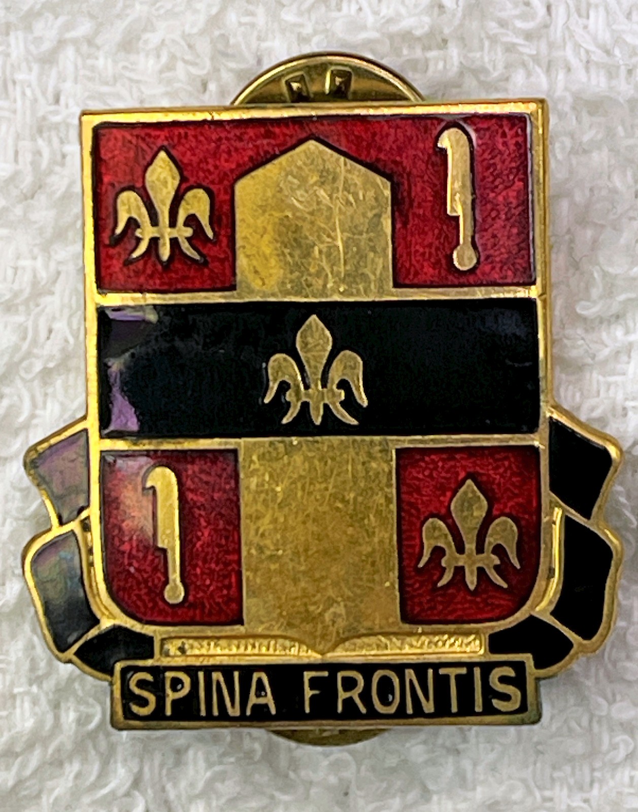 Original:  559th Field Artillery Missile  Bn  DI / DUI / Crest   CB   68  72025