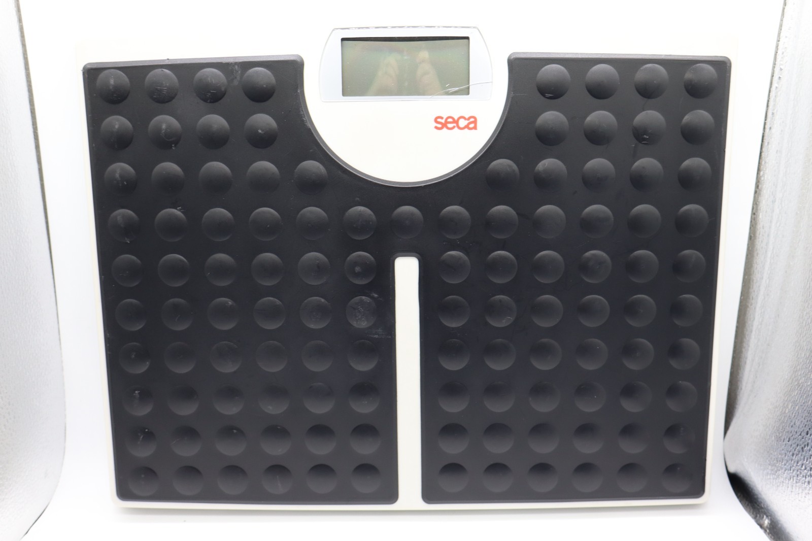 Seca 813 Robusta Digital Flat Scale 440 lbs. Capacity Gym Scale - WORKS PERFECT