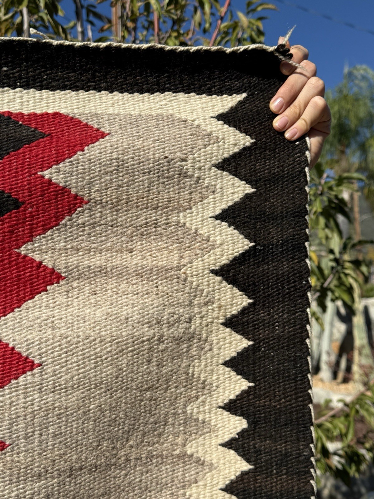 AUTHENTIC NAVAJO CABIN RUG c1920’s 60”X 32” XLNT NATIVE AMERICAN TIGHT WEAVING