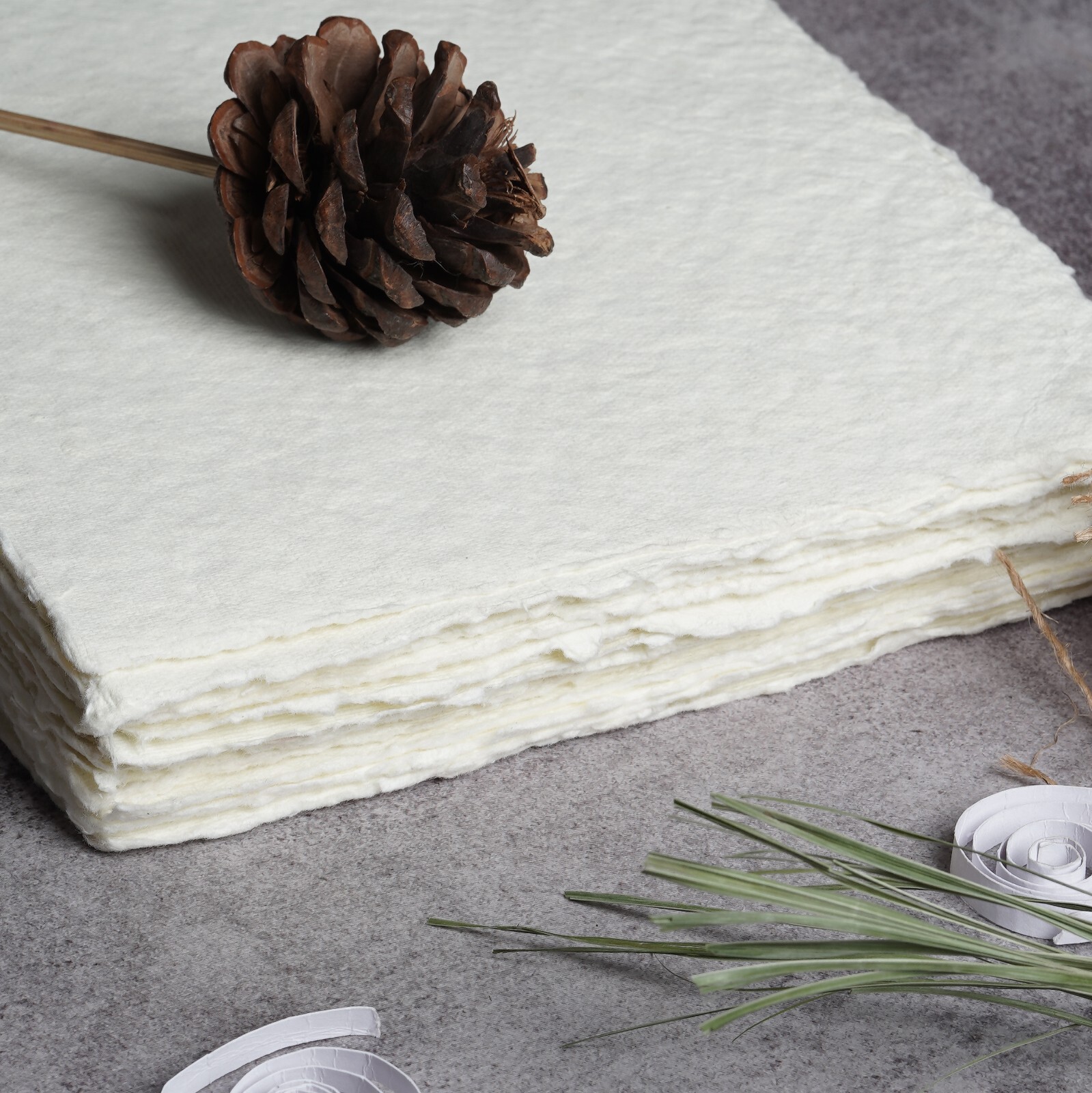 140lbs/300GSM Handmade Virgin Cotton Deckle Edges Watercolor Paper Pad 25 Sheets