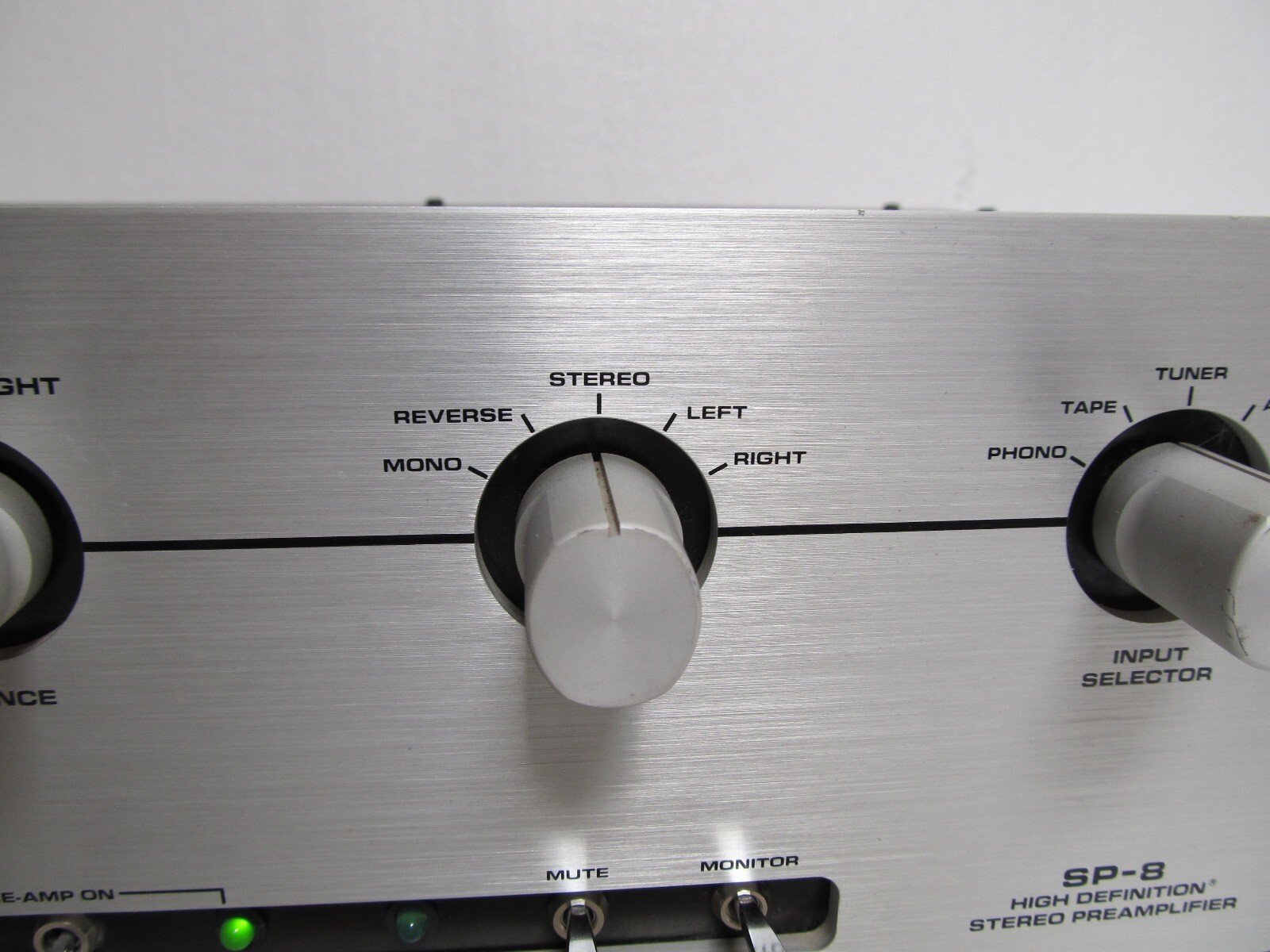 Vintage AUDIO RESEARCH SP-8 TUBE PREAMPLIFIER - Audiophile Gear Equipment