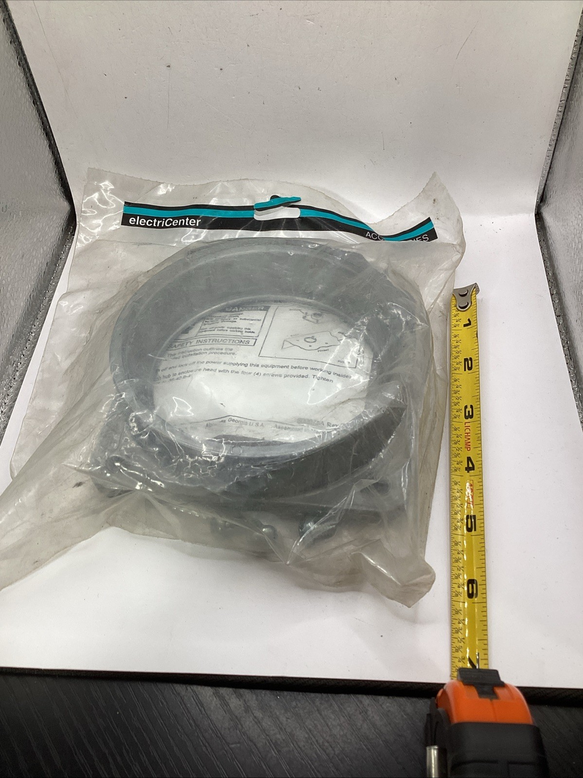 ELECTRICENTER EC56858 4” HUB NEW