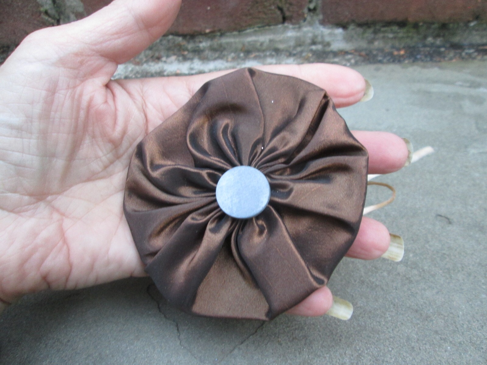 REENACTOR 18TH C REV WAR COLONIAL HAT COCKADE CRISP BROWN PEWTER BUTTON NEW 3.5"