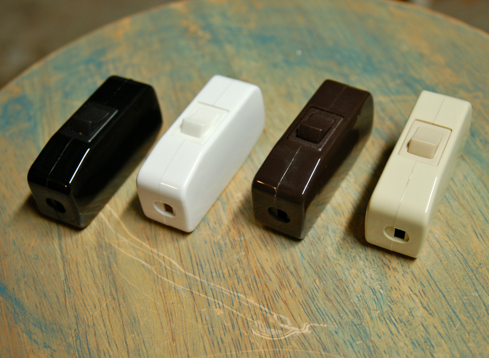 Inline Cord Switch - Leviton Rocker Style Feed Thru Switch, Lamp Wire Fans Light