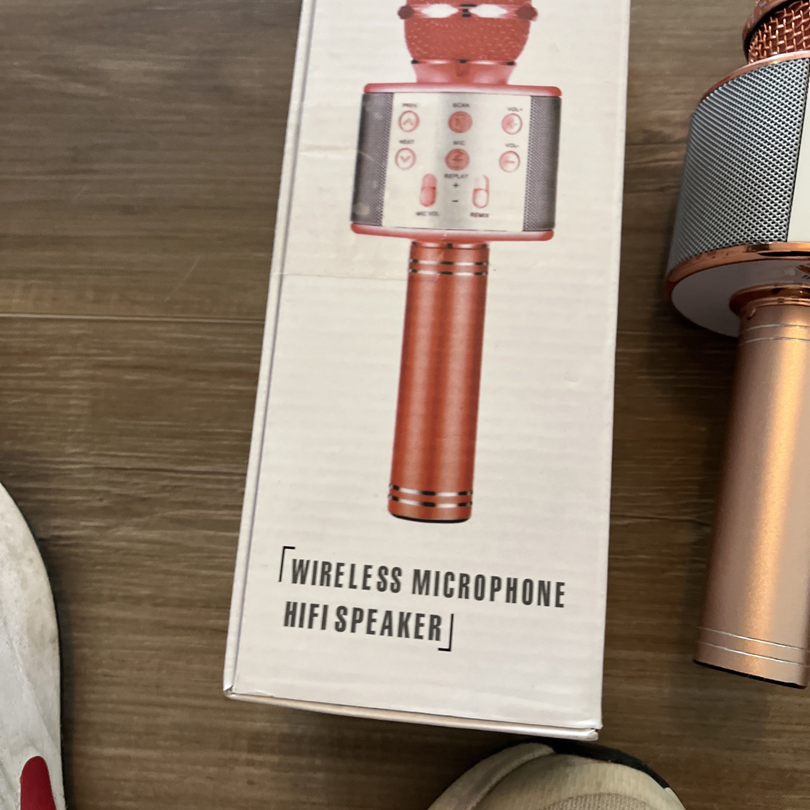 Rose Gold Karaoke Microphone Wireless And Bluetooth