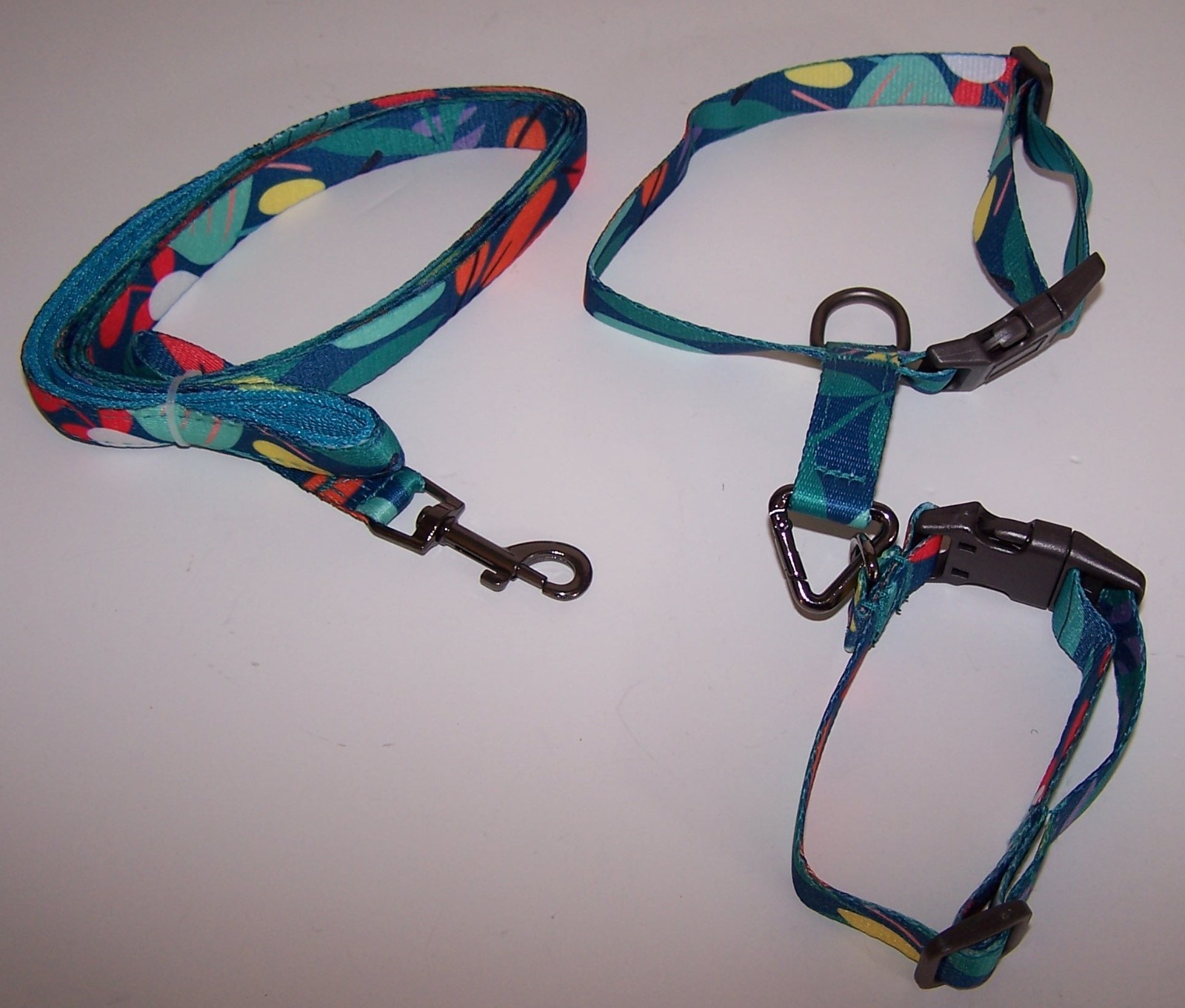 Cat Harness and Leash Set Size Small MORANDI GREEN - NWOT