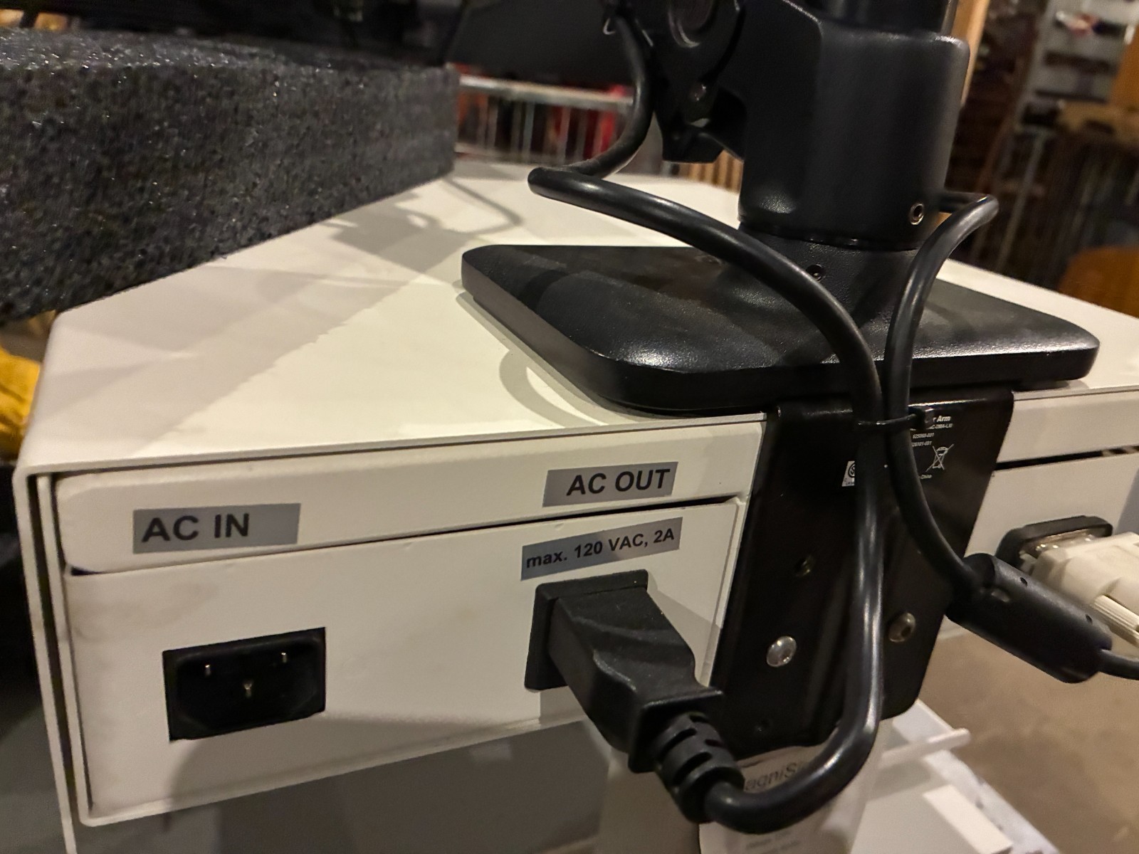 MAGNISIGHT EXPLORER HD 24" VIDEO MAGNIFIER