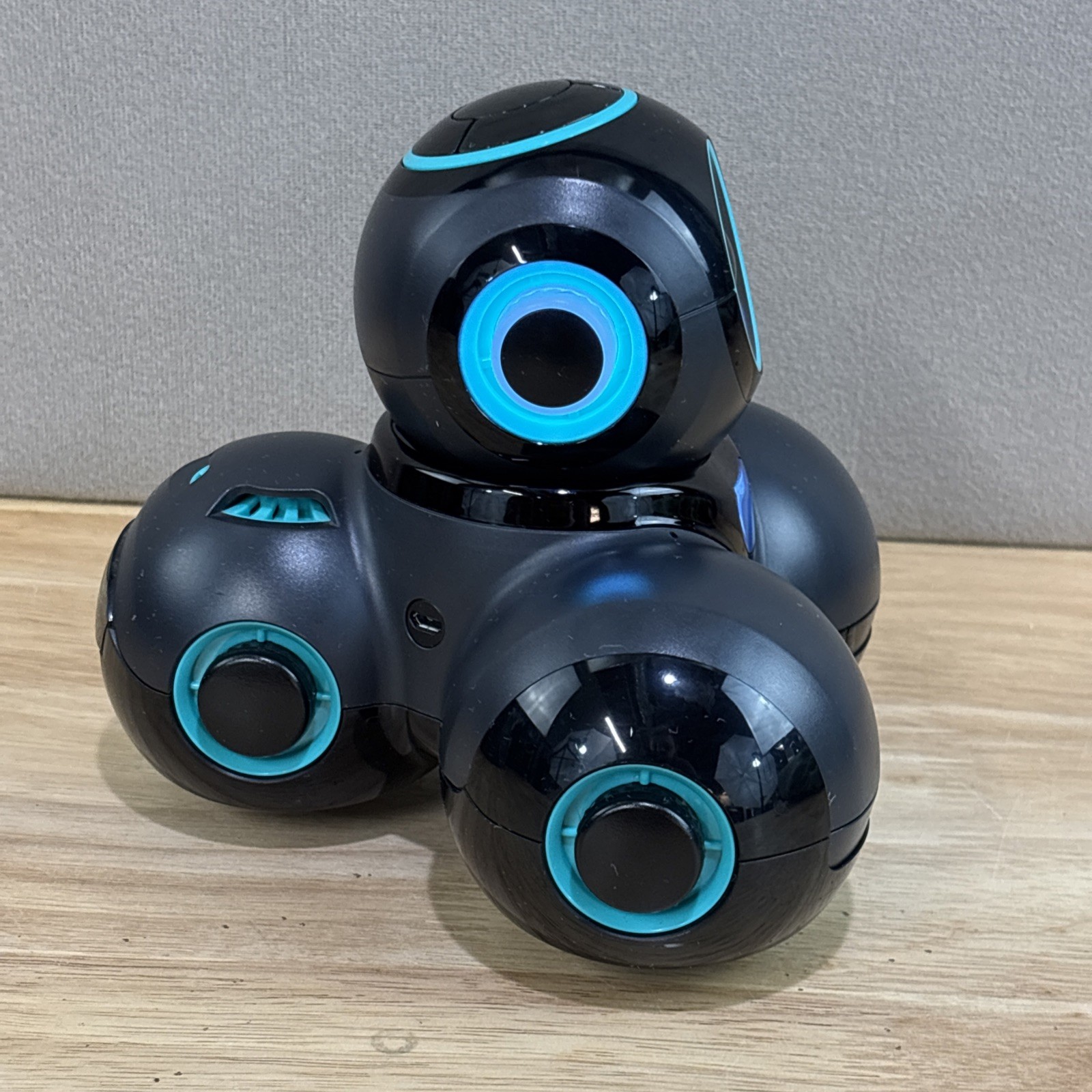 Wonder Workshop CUE Coding Cleverbot QU01 - Works!