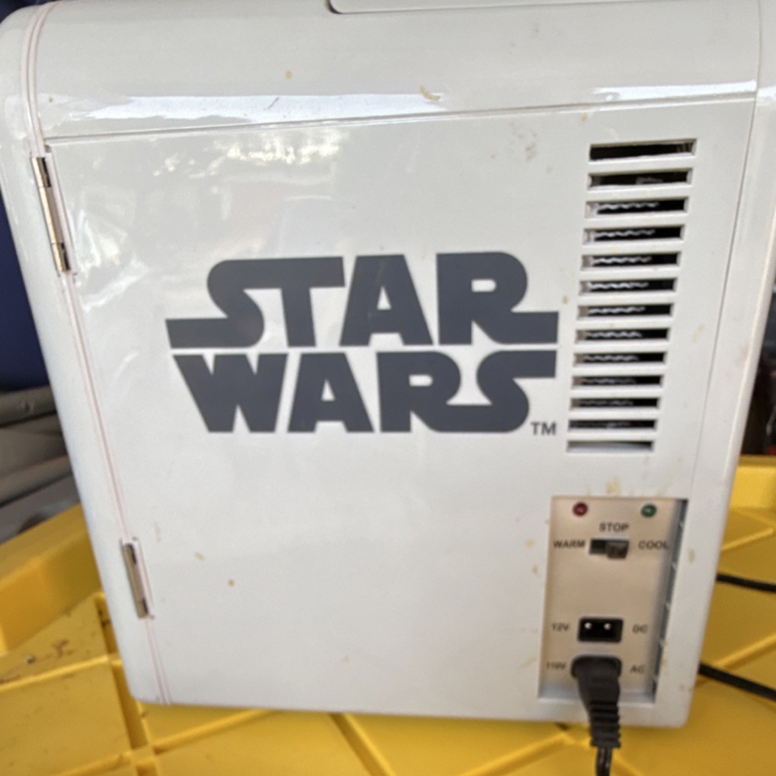 Star Wars Death Star Mini Fridge White Gloss Tabletop 110V Single Door