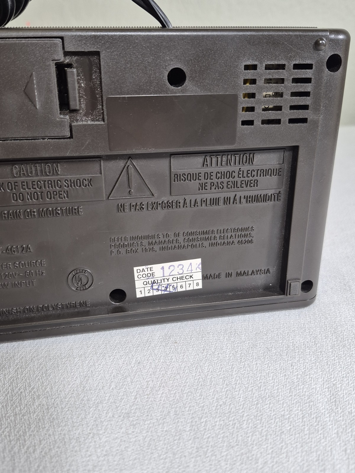 Vintage GE Digital Clock Radio Model 7-4612A AM/FM Alarm TESTED W/ COVER