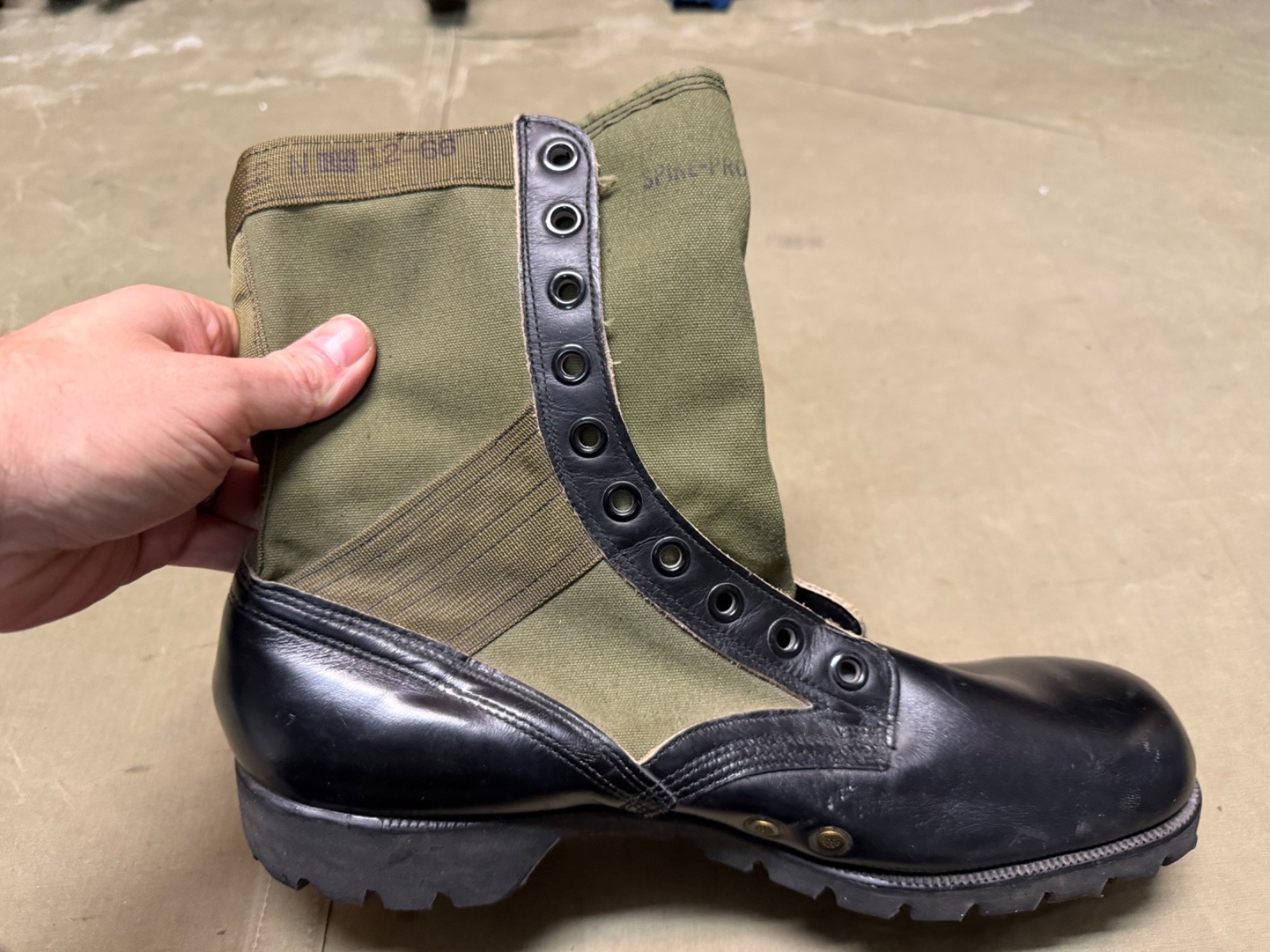 ORIGINAL VIETNAM WAR US ARMY INFANTRY JUNGLE BOOTS, SIZE 12, 1966