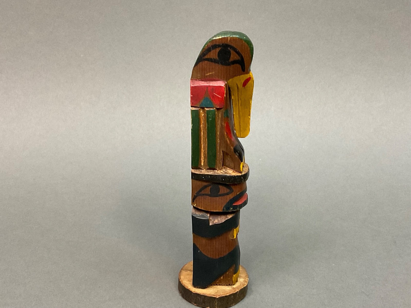 Native American Indian; Ye Olde Curiosity Shop; Cedar Wood Carved; 6-3/4" Totem