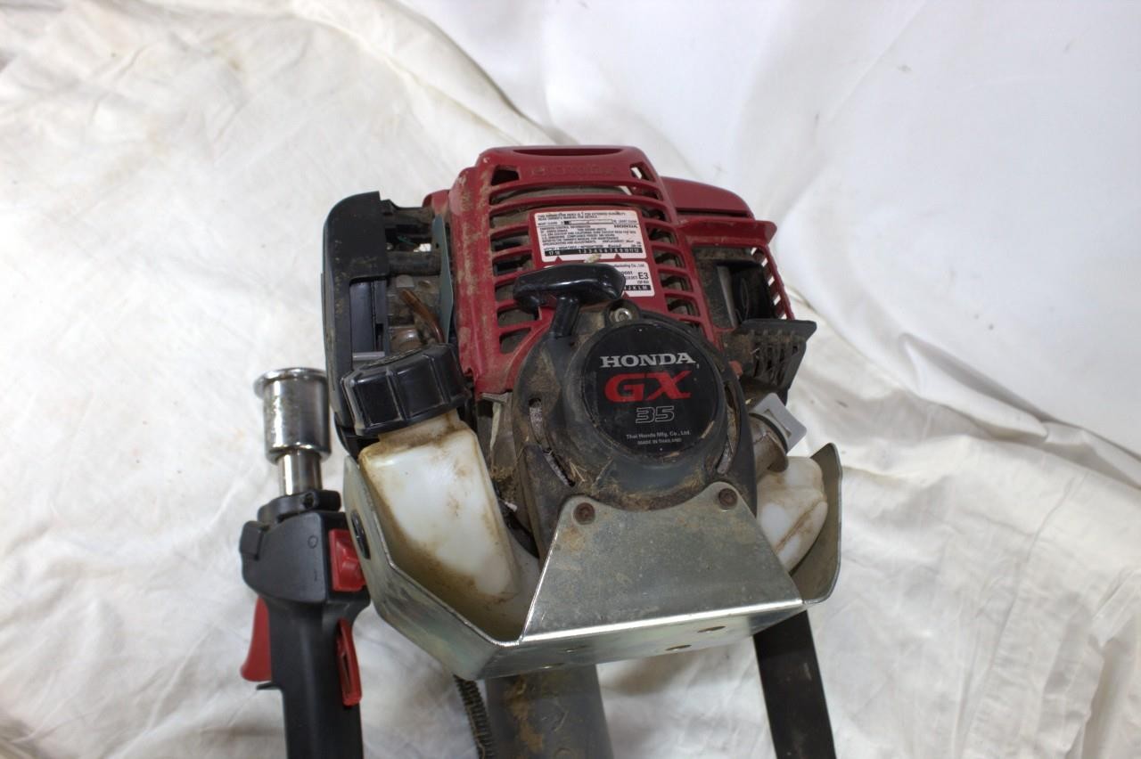Titan PGD2000X Post Driver 35-Lb. Driving Head, 1.3 HP Honda GX35 Engine