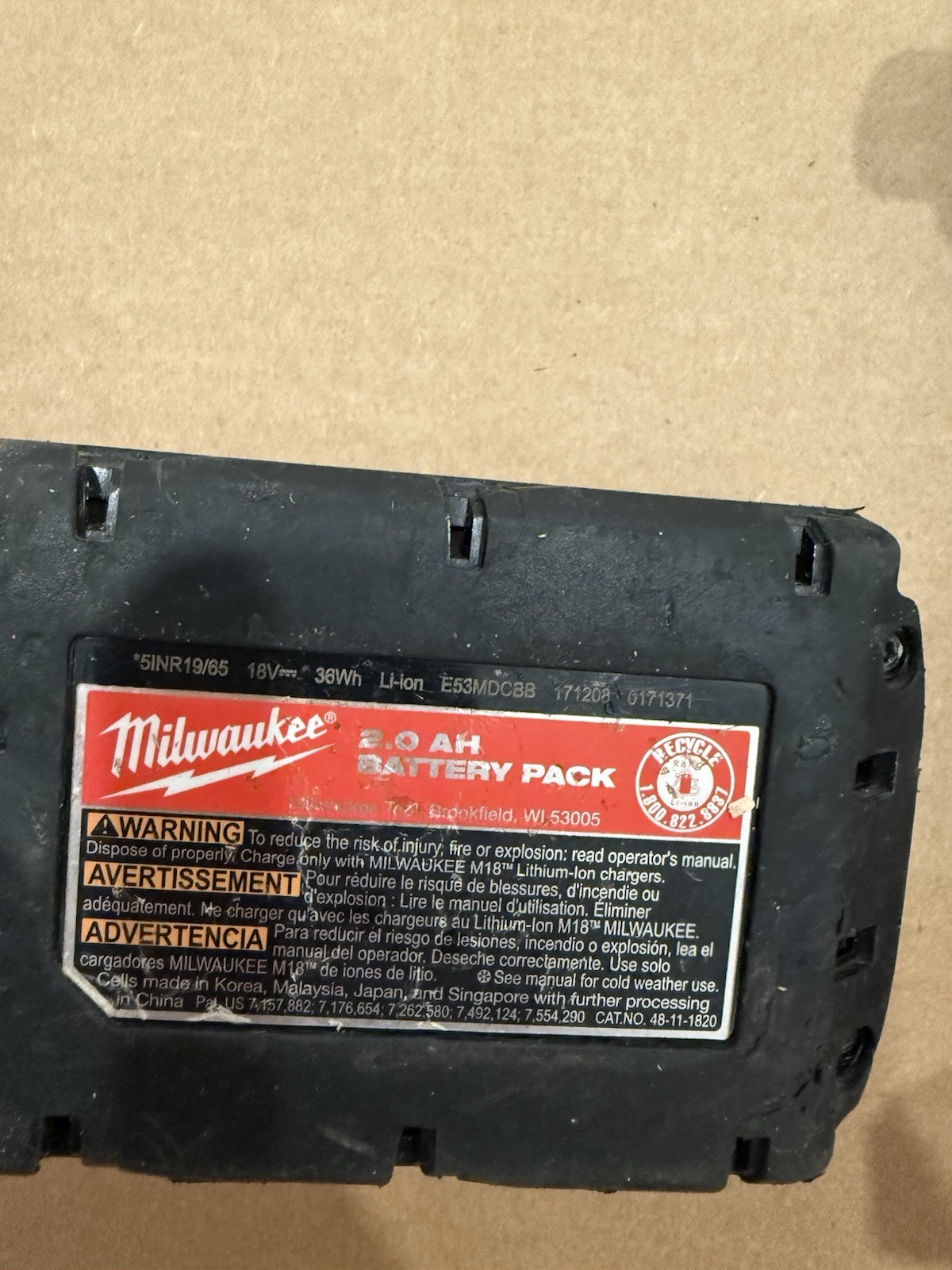 Milwaukee 2853-20 M18 Fuel 1/4" Hex Impact Driver w/CP 2.0ah 18V Battery