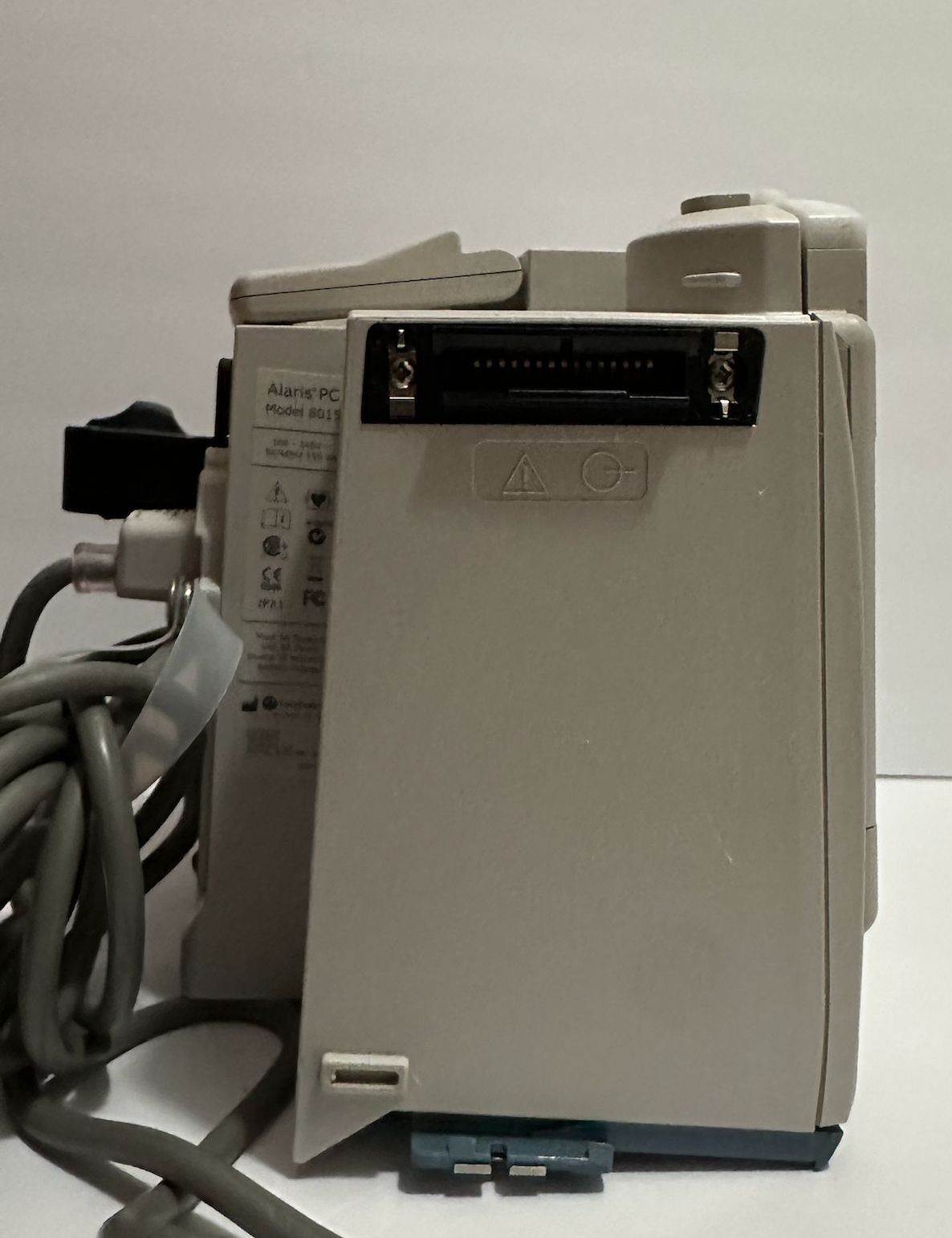 Alaris 8015 with 2 8100 Modules