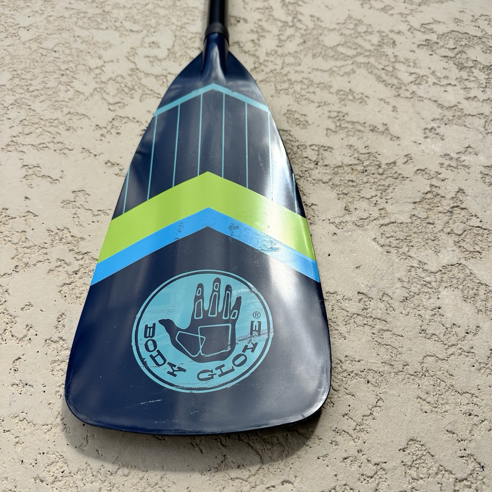 3-Piece Adjustable SUP Paddle –Lightweight, Floating Aluminum Shaft (Body Glove)