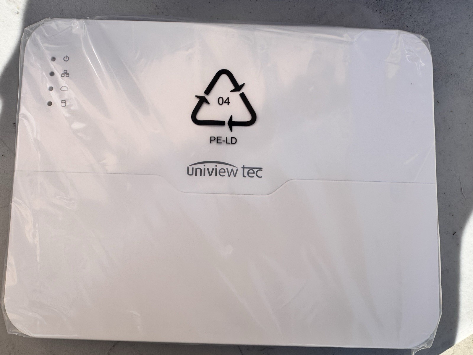 NVR 8-Ch, POE, with No HDD, by Uniview Tech, NR081XP,