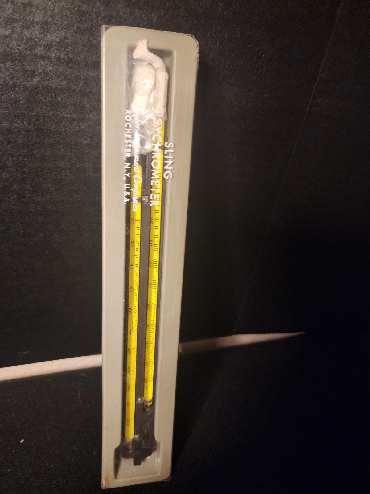 Taylor U.S.A Rochester N.Y  Sling Psychrometer Hygrometer 9" Tubes 20-120° F