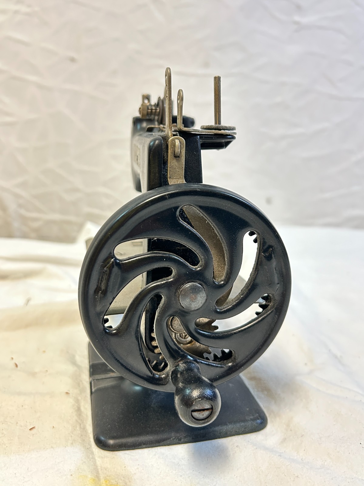 VTG Singer SewHandy Model 20 Childs Sewing Machine 1950s